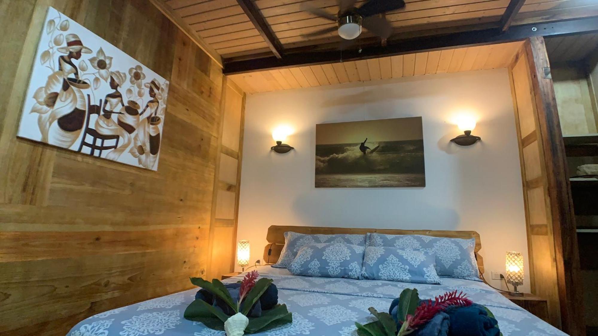 Jungle Bluff Beach Paradise - Jungle House Bocas del Toro Room photo